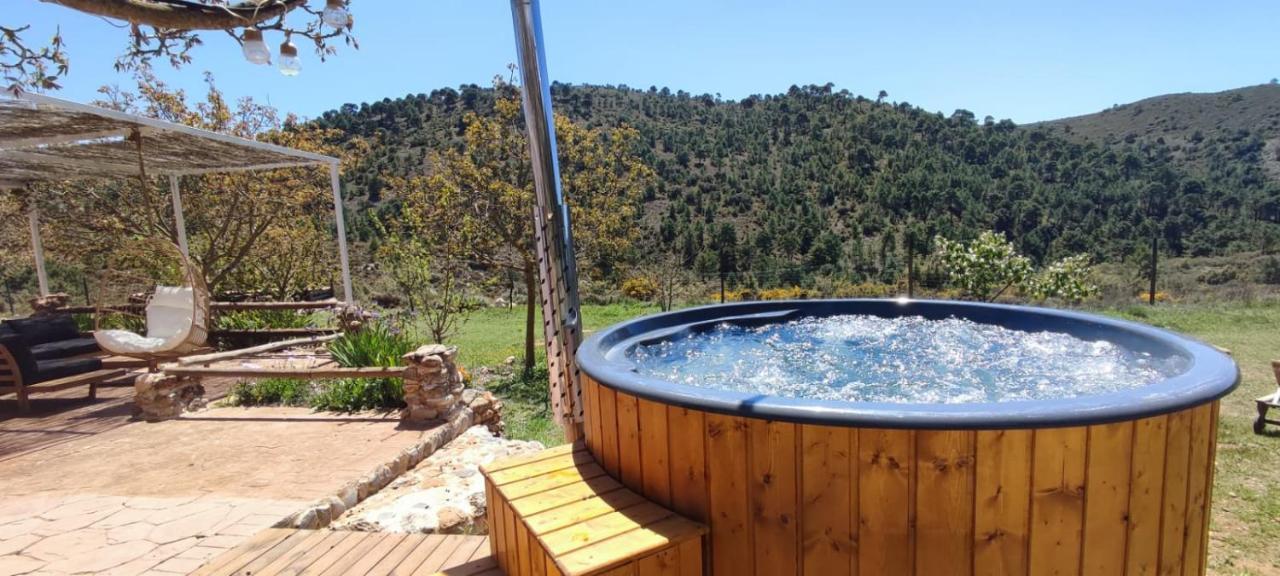 Esencia Lodge - Luxurious Off-Grid Cabin Retreat Almuñécar エクステリア 写真